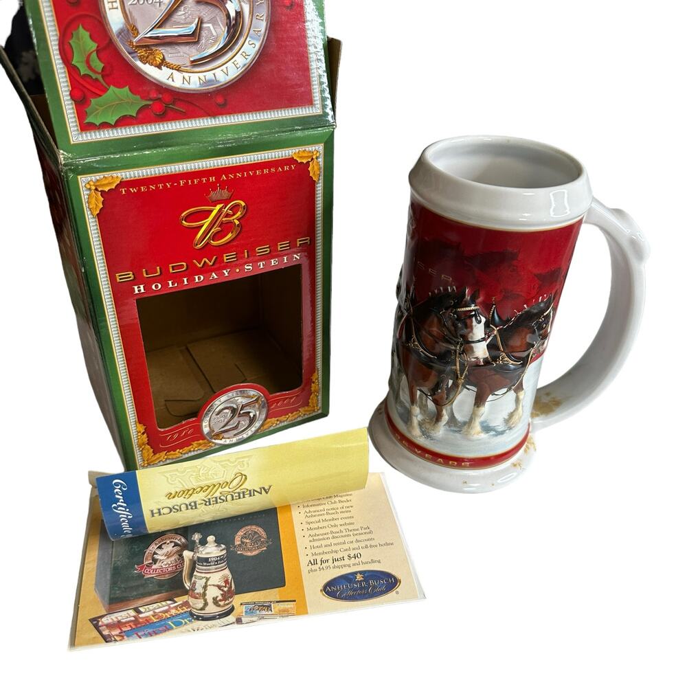 2004 Anheuser Busch AB Budweiser Holiday Christmas Beer Stein Clydesdales